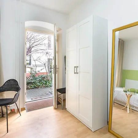 Schones 2-zimmer-apartment In Kollwitzplatz-nahe * Berlin